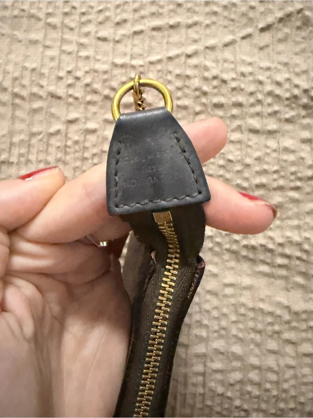 Louis Vuitton Mini Pochette with Gold Chain - Picture 3 of 14